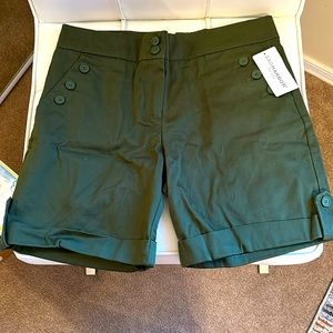 NWT Sag Harbor long shorts. Olive. Size 8.